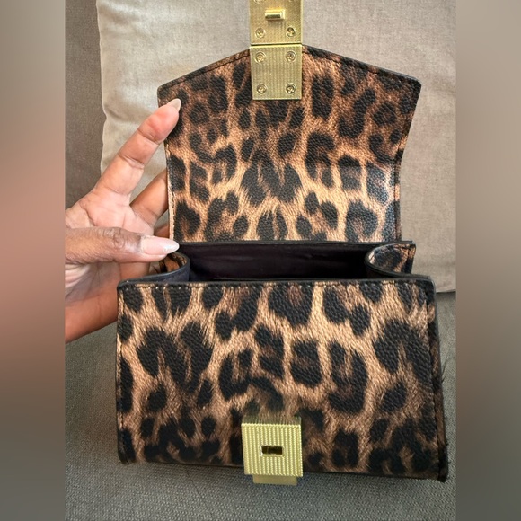 BCBG Top Handle SM Crossbody Handbag Purse NWOT*****PLEASE READ DESCRIPTION**** - Picture 6 of 11